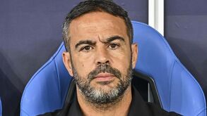 Brasileiros dizem que Artur Jorge já chegou a acordo com o Botafogo para a rescisão e revelam valores