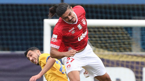 Guilherme Ramos rende Luís Rocha na receção ao Farense