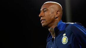 Talisca perto de regressar à Turquia: ex-Benfica a caminho do Fenerbahçe de Mourinho