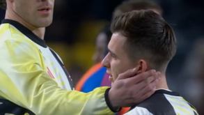 A deceção de Francisco Conceição após lesionar-se e falhar duelo com o pai: extremo da Juventus foi consolado pelos colegas