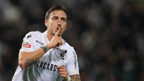 João Mendes pegado com Hjulmand