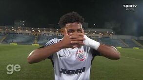 Avançado do Corinthians marca golaço e festeja... à Gyökeres: «Sou muito fã dele»