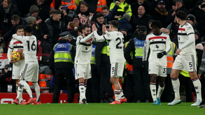 Gary Neville: «Todos os adeptos do Man. United estavam à espera do pior e aconteceu o oposto»
