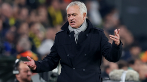 Mourinho irritado com jornalista: «Por que escondes a verdade? Do que é que as pessoas têm medo neste país?»