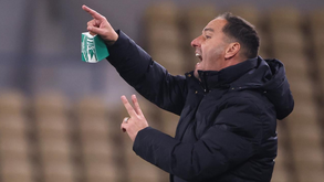 Petit: «Disse aos jogadores que a 1.ª parte não pode voltar a repetir-se, não é este o ADN»