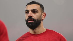 Salah e Carragher 'pegados' nas redes sociais: «Começo a achar que estás obcecado por mim...»
