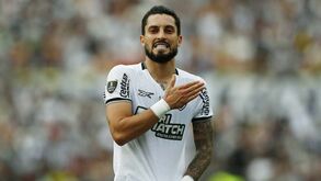 Alex Telles revela que falou com Villas-Boas em setembro: «Já tinham três laterais encaminhados...»