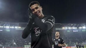 Sporting entra na corrida com o Benfica por Alberto