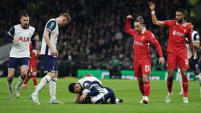 Grande susto com Bentancur no Tottenham-Liverpool