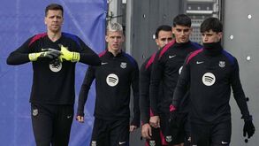 Liga e Federação espanhola registam Olmo e Victor como jogadores do Barcelona