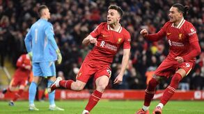 As contas da Premier League: liderança na viragem nem sempre dá título 