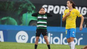 Sporting goleia Estoril e encurta distâncias para o líder Benfica na Liga BPI