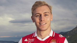Monaco contrata dinamarquês Mika Biereth ao Sturm Graz
