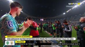 Momento de fairplay após o apito final do Sporting-Benfica: equipas protagonizaram guardas de honra