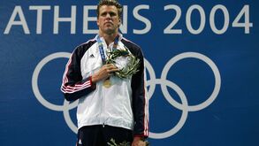 COI vai atribuir réplicas das medalhas de Gary Hall Jr. perdidas nos incêndios de Los Angeles