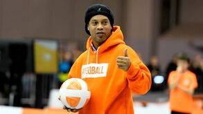 Ronaldinho avalia Estêvão: «Gosto muito do estilo de jogo dele»