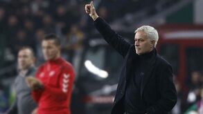Mourinho volta ao ataque: «A história de alguns jogos está escrita antecipadamente» 