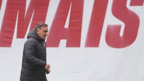 Carlos Carvalhal pede seriedade para evitar surpresas na Taça: «Há qualidade para fazer mais»