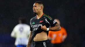 Gabriel Jesus falha o resto da época por lesão