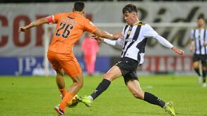 Adrián Butzke deixa o Nacional e ruma ao Mirandés por empréstimo do V. Guimarães