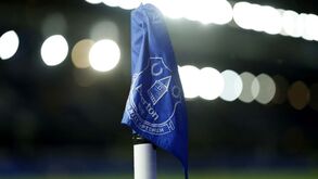 Everton resolve todas as acusações pendentes de incumprimento financeiro