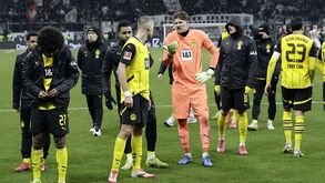 Eintracht Frankfurt aplica terceira derrota seguida ao Borussia Dortmund
