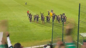 A comunhão entre os jogadores do Sporting e os adeptos no final do jogo com o Rio Ave
