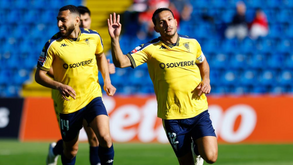 A crónica do Santa Clara-Estoril, 2-3: capitão carimba vingança amarela