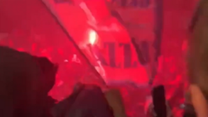 Até parecia a festa do título: adeptos do Nápoles recebem equipa em euforia após vitória frente à Atalanta