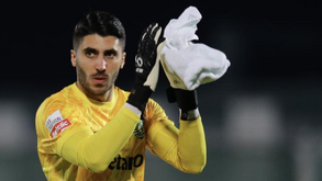 Mudança na baliza do Sporting: Rui Silva dá lugar a Franco Israel frente ao Leipzig