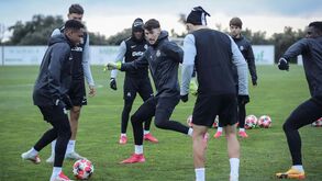 Baixa confirmada: Eduardo Quaresma falha último treino do Sporting antes do jogo com o Leipzig