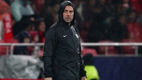 Hans Flick: «Temos de confiar no VAR, eles decidiram contra o Benfica e a nosso favor»