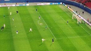 Tudo a postos: Sporting já aquece na Red Bull Arena