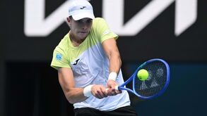 Jaime Faria regressa da Austrália com derrota no Oeiras Open 3 e 'tocado' no joelho