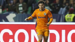 O onze do FC Porto para o jogo com o Olympiacos: Pepê regressa à titularidade