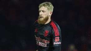 Técnico do Friburgo confirma que está de olho em Beste: «Tem um perfil bastante interessante»