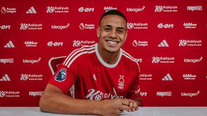 Murillo radiante em Nottingham: «Não nos acomodamos...»