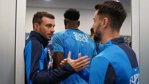 Martín Anselmi põe mãos à obra: as imagens do primeiro contacto com o plantel do FC Porto