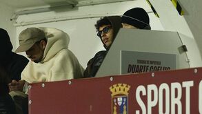 João Félix a ver o Benfica B em Torres Vedras