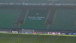 Sporting deixa aviso no setor fechado pela UEFA mas Juve Leo promete 'noite europeia': veja as imagens