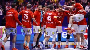 Quartos de final do Mundial: Dinamarca vence Brasil e aguarda pelo desfecho do Portugal-Alemanha