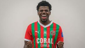 Nachon Nsingi chega por empréstimo até final da época