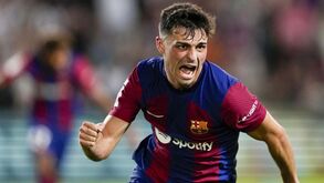 Pedri renova contrato com o Barcelona