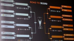 FC Porto pode cruzar-se com Fenerbahçe de Mourinho nos quartos-de-final da Liga Europa