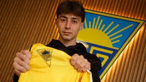 Oficial: Andrei Florea no Estoril por empréstimo da Juventus