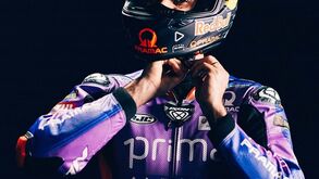 Miguel Oliveira na apresentação da Prima Pramac: «É uma honra poder pilotar uma YZR-M1»