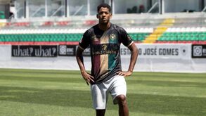 Tondela negoceia empréstimo de Caio Santana com o Estrela da Amadora