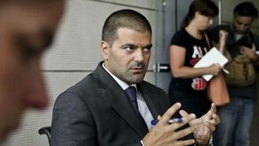 Eleições no Benfica: Cristóvão Carvalho está a contactar os sócios e junta apoiantes no WhatsApp