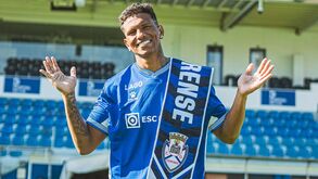 Carlos Rentería volta a Portugal pela porta do Feirense