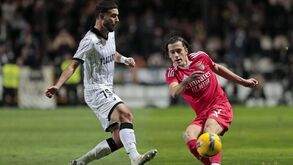 Merghem troca Farense por USM Alger